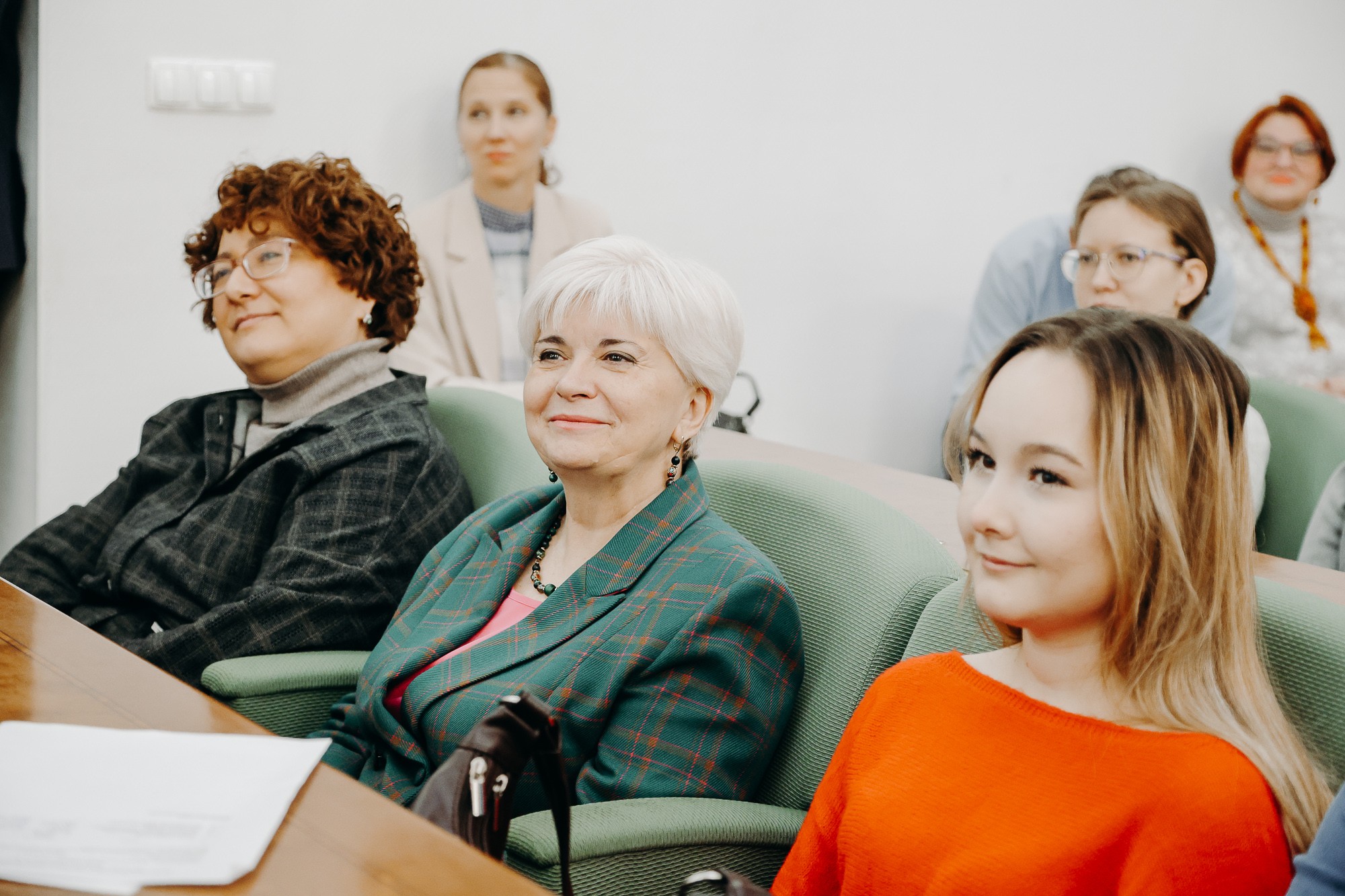 И.о. директора ИМОИиВ поздравляет всех коллег с наступающим Новым годом! И.о. директора ИМОИиВ поздравляет всех коллег с наступающим Новым годом!