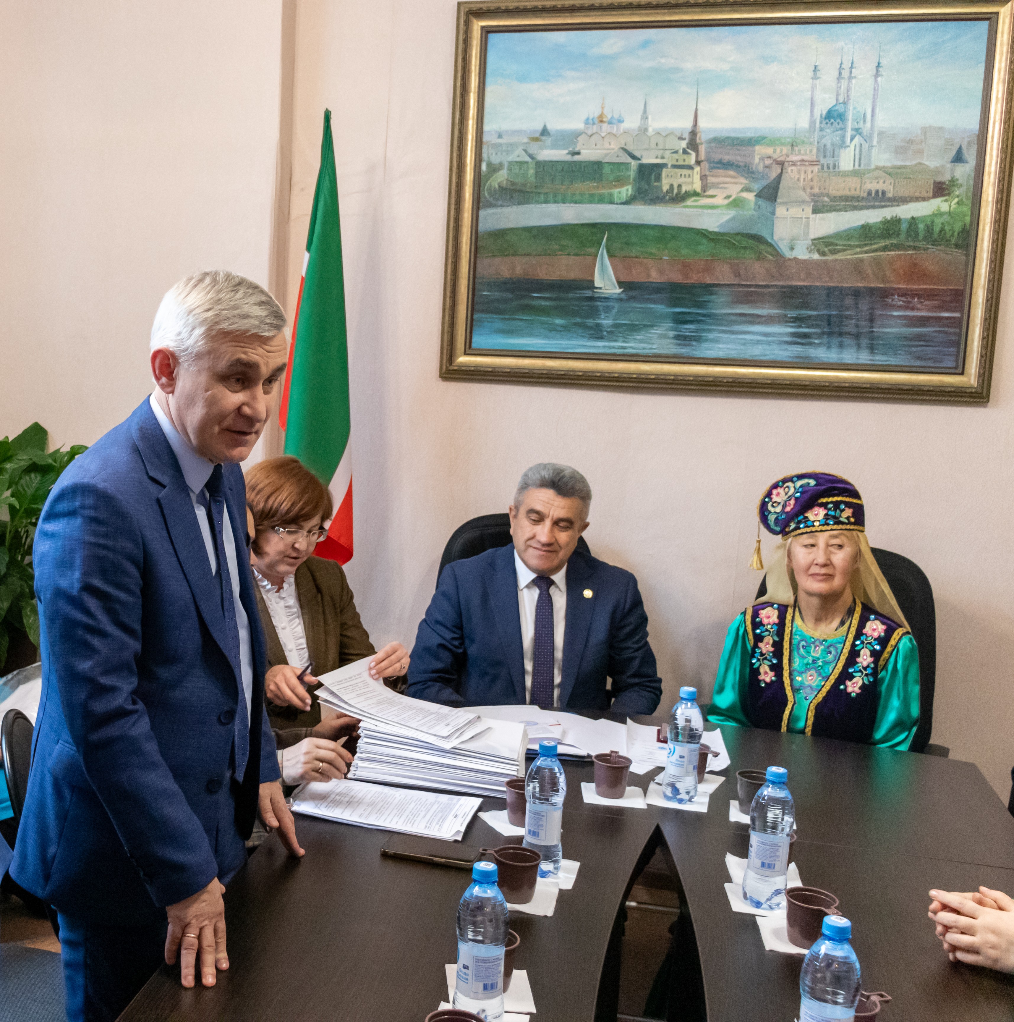 На базе общественной организации 'Местная национально-культурная автономия татар г. Барнаула' открылся образовательно-культурный центр Института Каюма Насыри КФУ На базе общественной организации 'Местная национально-культурная автономия татар г. Барнаула' открылся образовательно-культурный центр Института Каюма Насыри КФУ