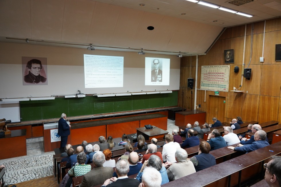 � ��������� ������ ��� ���������� ���������, ����������� 100-����� �� ��� �������� ����� ��������