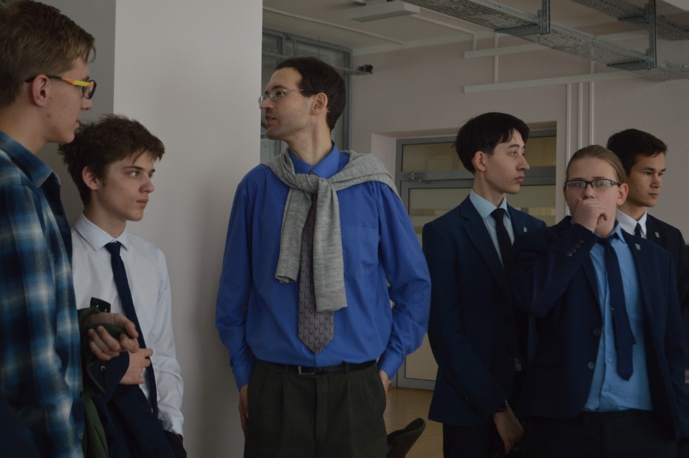 ����� ��������� ���� ������������� 