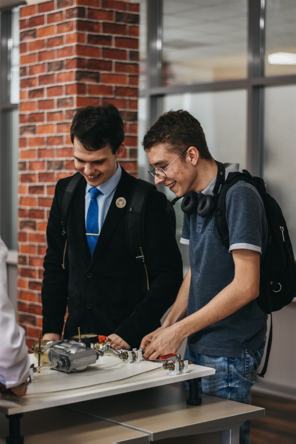 ����� ��������� ���� ������������� 