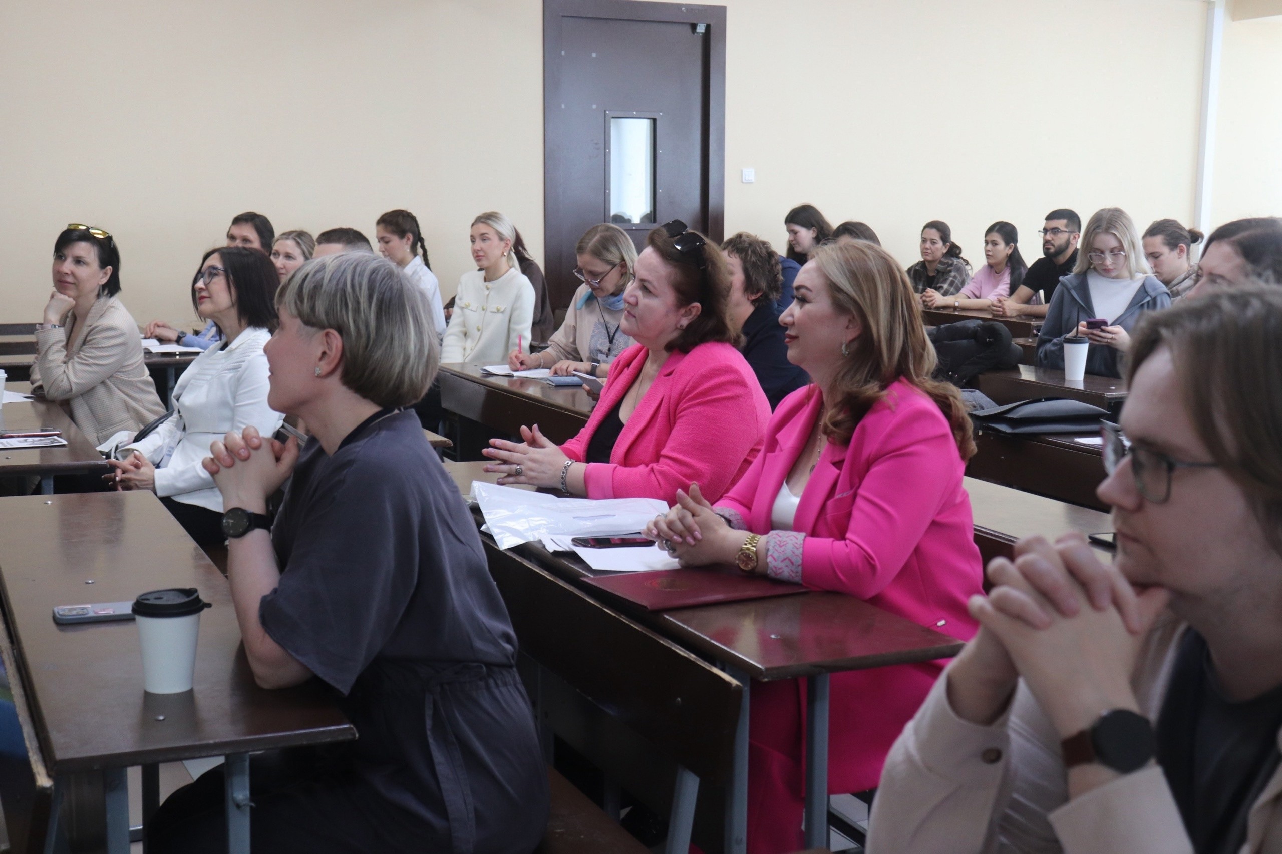 В ИСФНиМК прошла международная конференция VIII Казанские социологические чтения В ИСФНиМК прошла международная конференция VIII Казанские социологические чтения