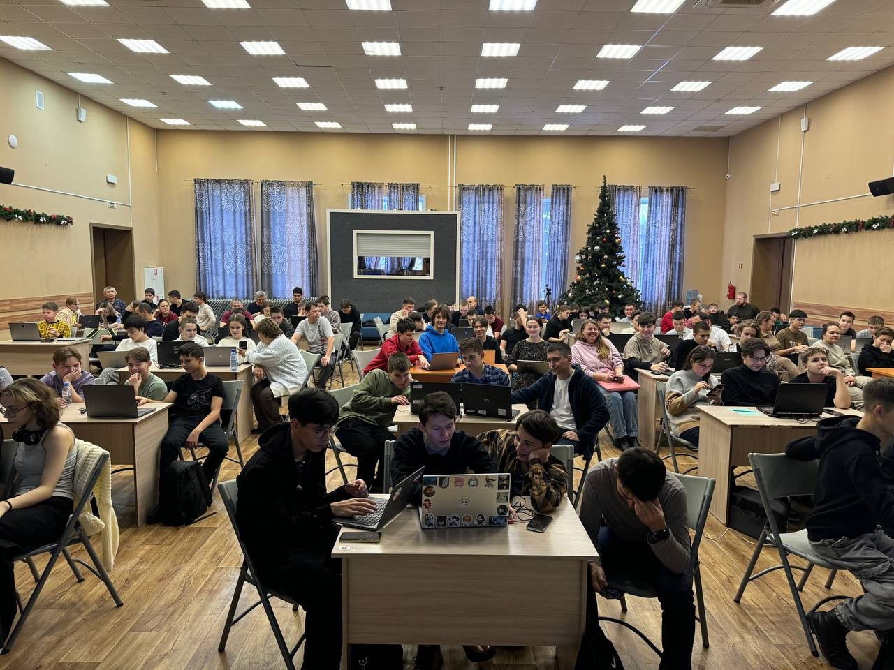 Ученики Яндекс Лицея КФУ стали победителями республиканского хакатона 'Дай пять!' Ученики Яндекс Лицея КФУ стали победителями республиканского хакатона 'Дай пять!'