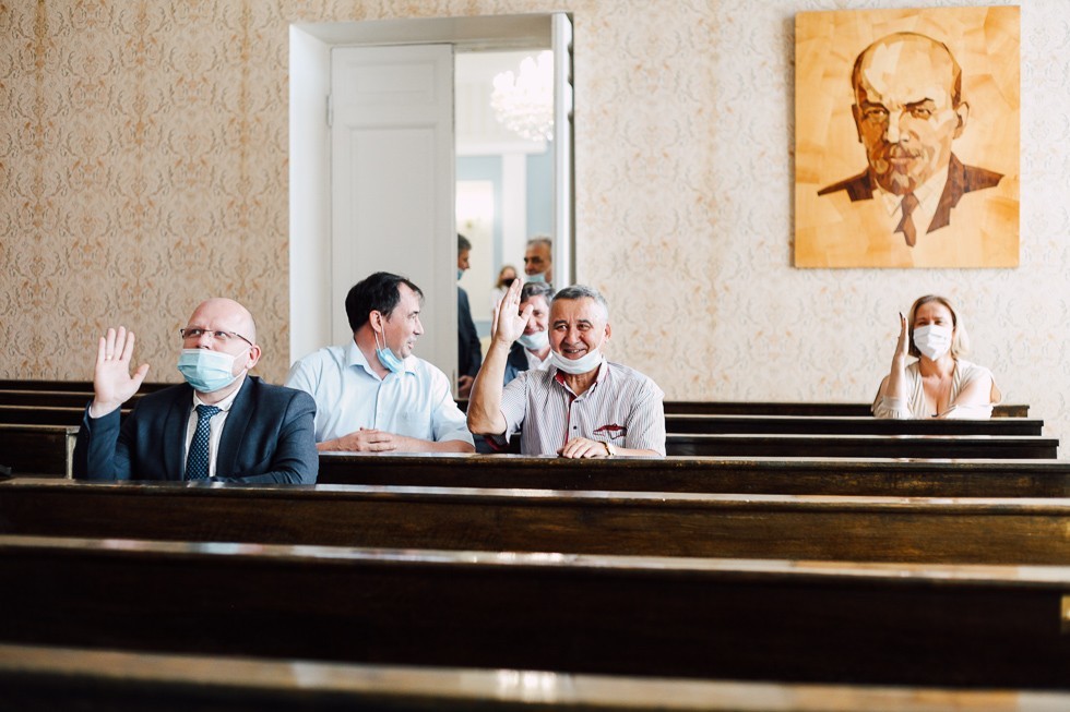 ����������