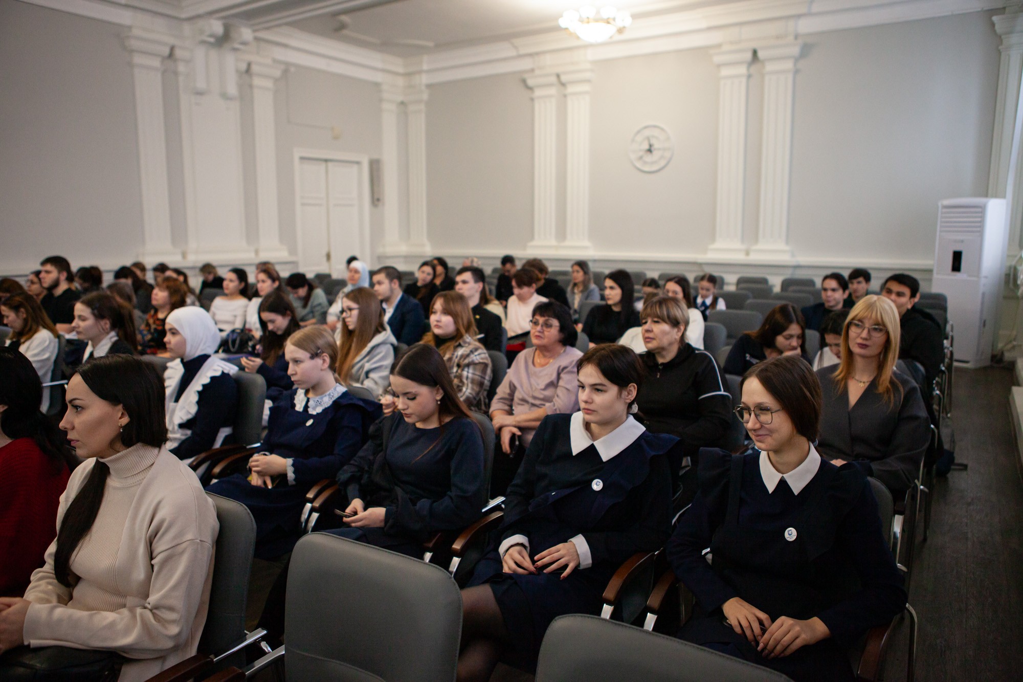 В Елабужском институте КФУ презентовали книгу Фатиха Кутлу В Елабужском институте КФУ презентовали книгу Фатиха Кутлу