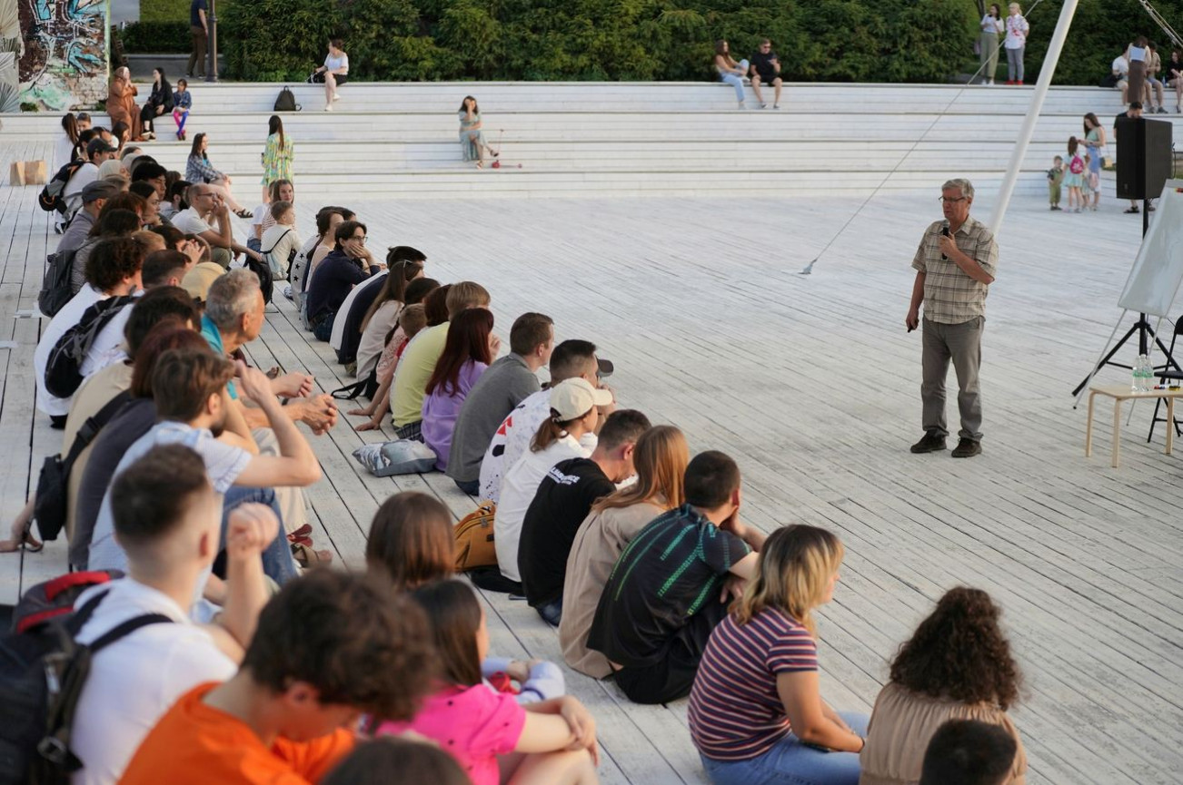 28 ���� � ����� 