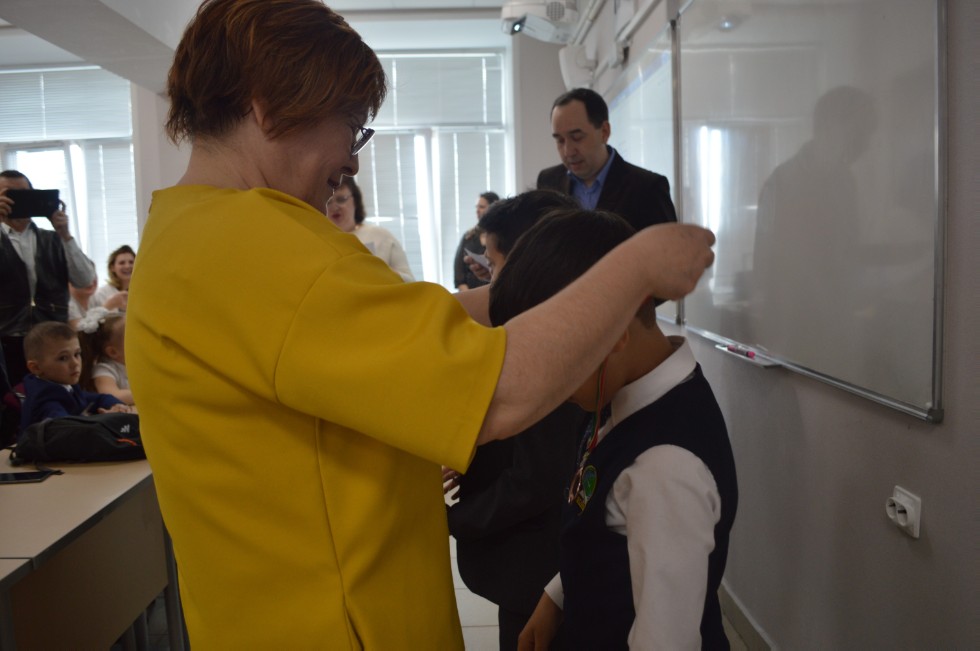 ����� ��������� ���� ������������� 