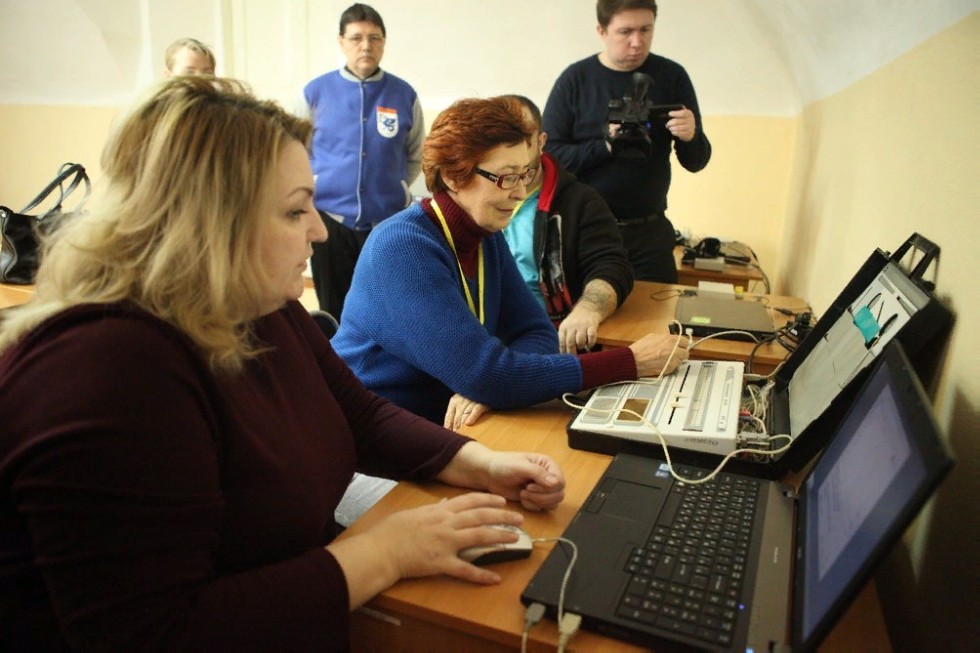 В Елабужском институте КФУ прошёл пресс-тур с участием представителей СМИ и блогеров В Елабужском институте КФУ прошёл пресс-тур с участием представителей СМИ и блогеров