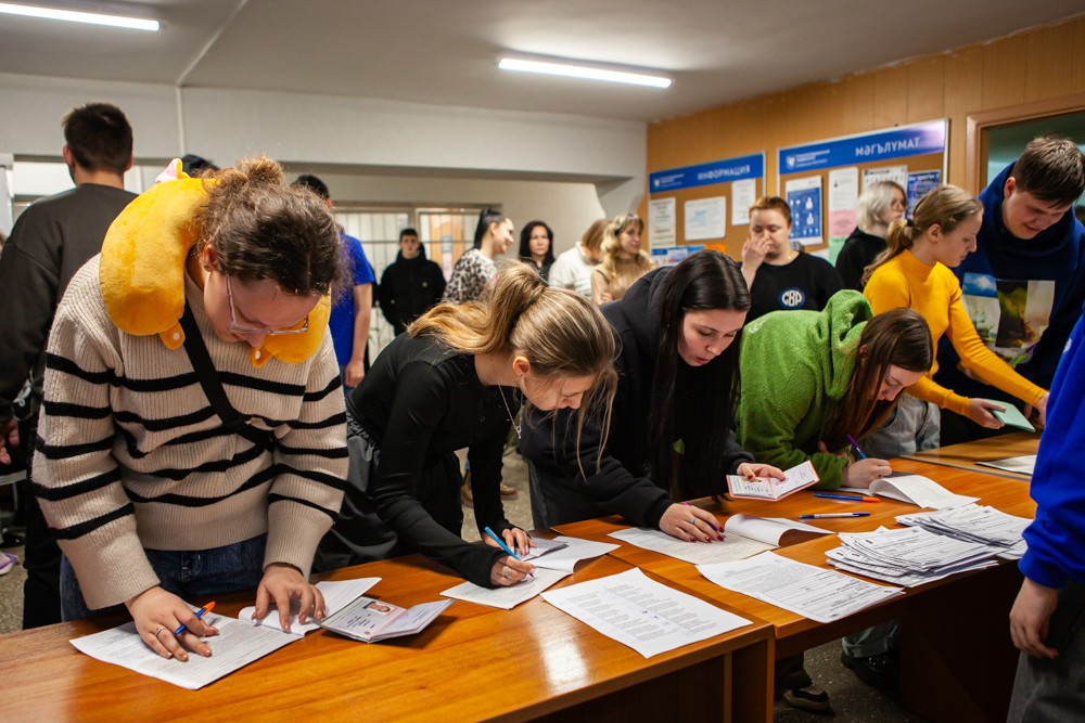50 одиннадцатиклассников из городов Лисичанск и Рубежное прибыли в Елабугу 50 одиннадцатиклассников из городов Лисичанск и Рубежное прибыли в Елабугу
