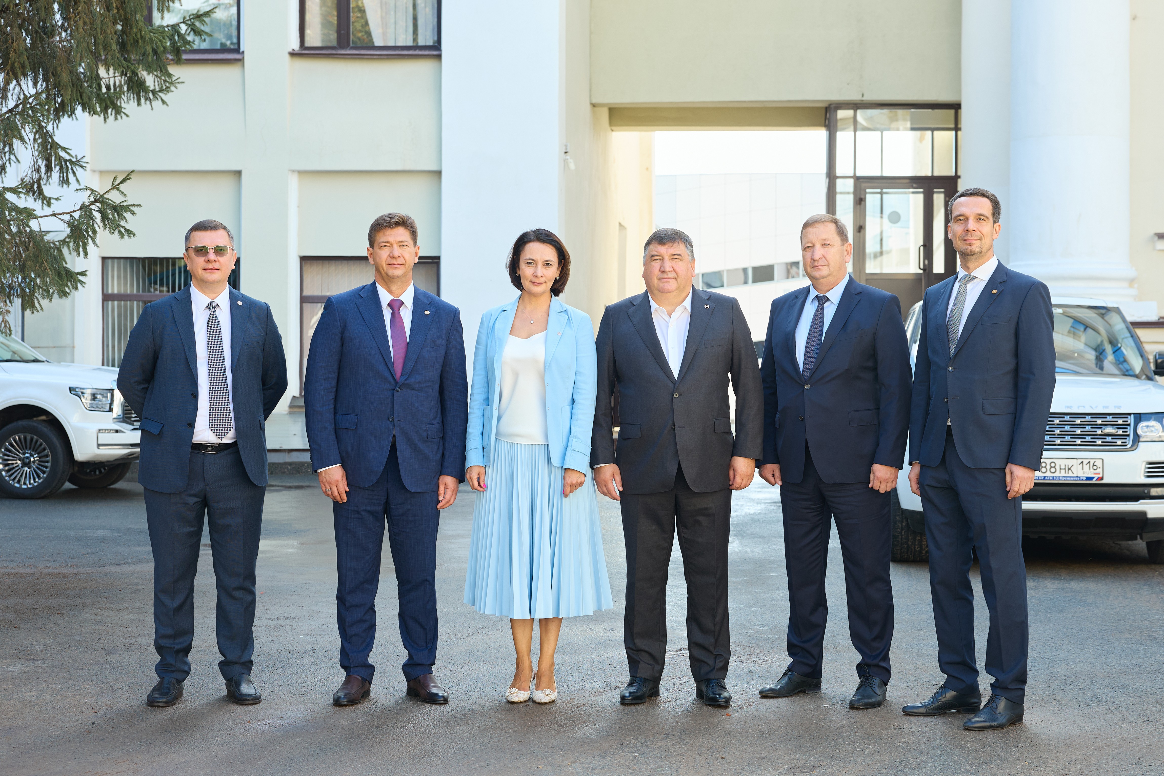 Холдинг 'ТАГРАС' обновил для КФУ аудиторию к новому учебному году Холдинг 'ТАГРАС' обновил для КФУ аудиторию к новому учебному году