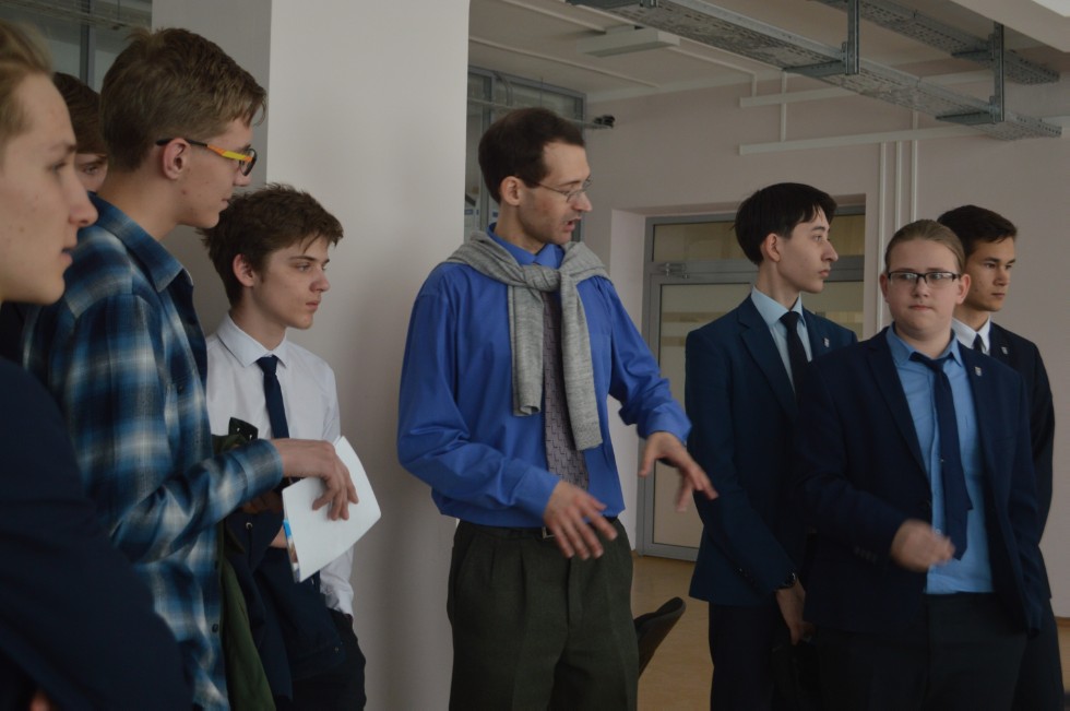 ����� ��������� ���� ������������� 