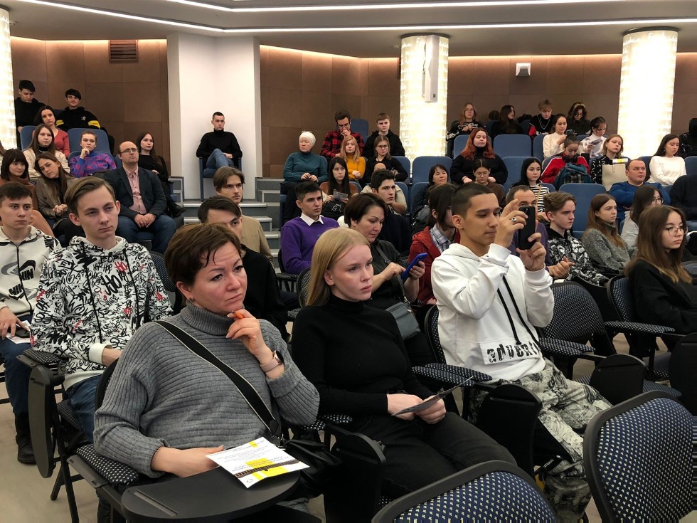 ���� �����ә� �ө�� ����