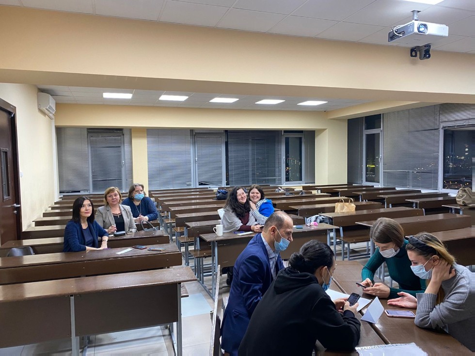 Дебаты Дебаты