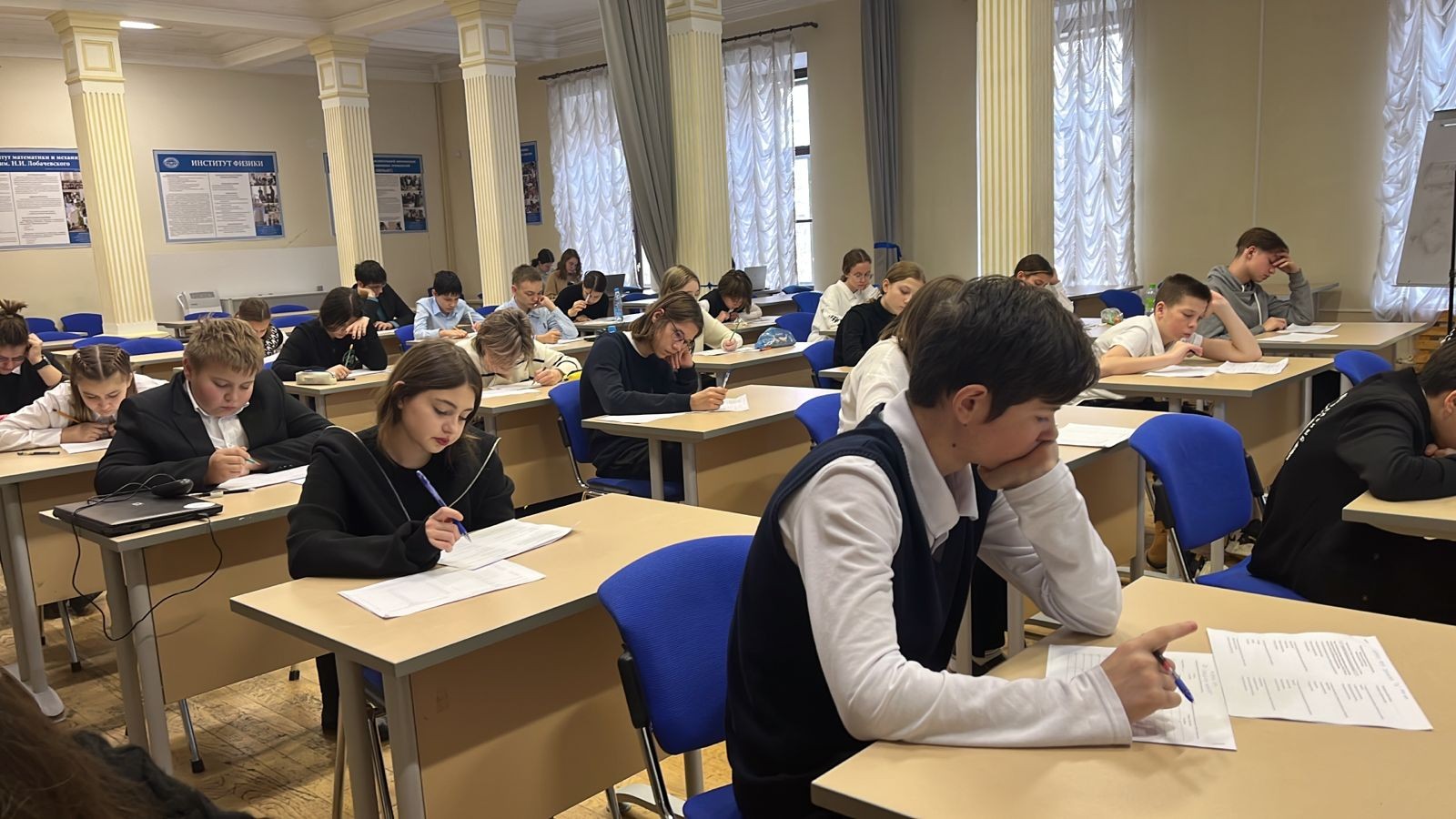 � ����� ������������ �������� ���� ������������� � ��������������� ��������