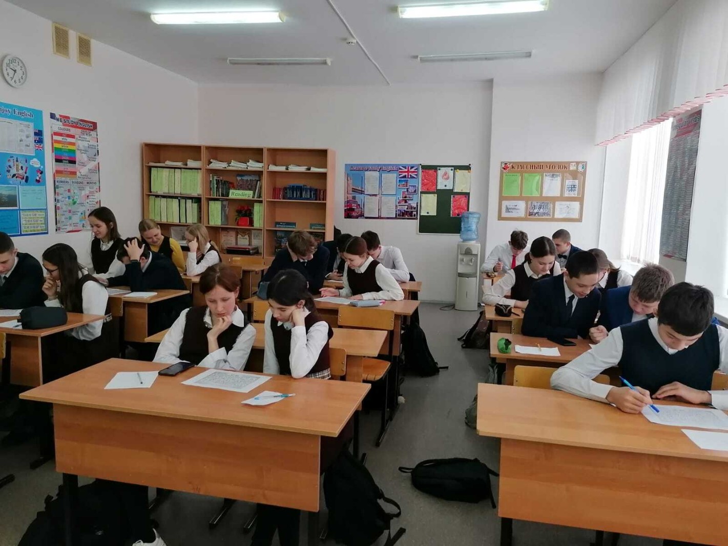 ������-������ ������� � �������� ������������� ����������� ��������� ���