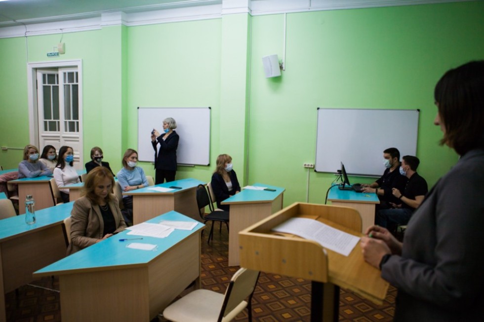 � V ������������� ������-������������ ����������� '����������� �������� ��������� � �������� ������������ ������: ������� ������ � ��������'