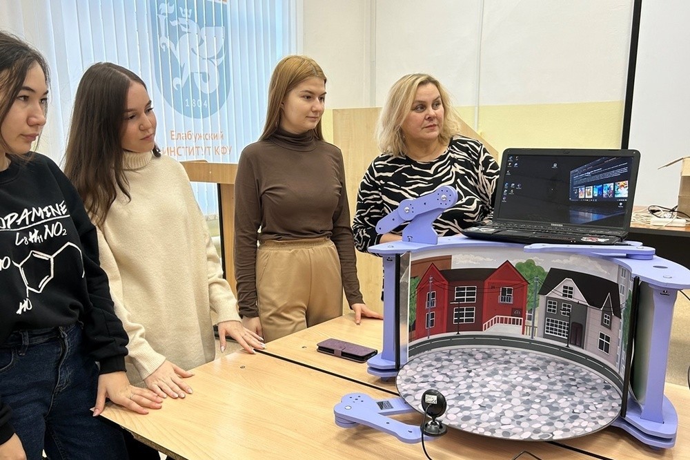 Проект бренда 'Сиреневая Мультстудия' презентовали студентам Елабужского института КФУ Проект бренда 'Сиреневая Мультстудия' презентовали студентам Елабужского института КФУ