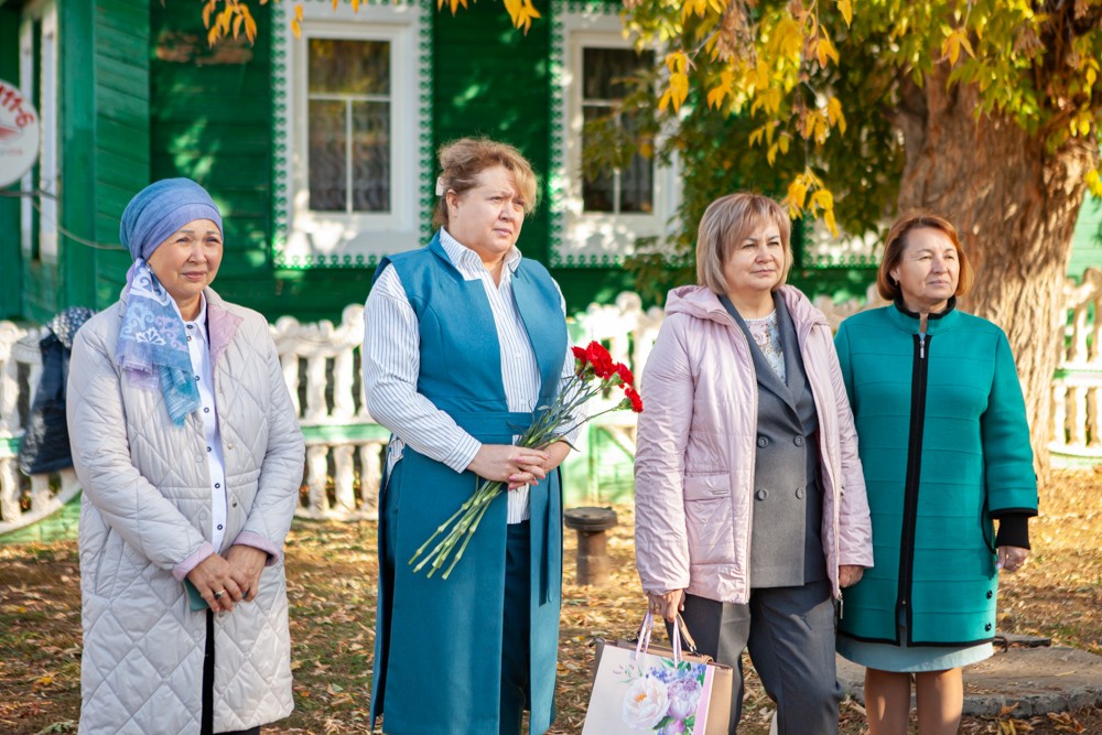 В Елабужском институте КФУ прошла I Всероссийская научно-практическая конференция им. Файзуллиной 'Теоретические и методические аспекты изучения и преподавания родных языков и литератур: история и современность' В Елабужском институте КФУ прошла I Всероссийская научно-практическая конференция им. Файзуллиной 'Теоретические и методические аспекты изучения и преподавания родных языков и литератур: история и современность'