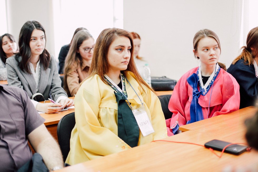 В ИМО КФУ прошла 9-ая Международная научно-практическая конференция по корееведению 'Россия-Корея: настоящее и будущее российского корееведения' В ИМО КФУ прошла 9-ая Международная научно-практическая конференция по корееведению 'Россия-Корея: настоящее и будущее российского корееведения'