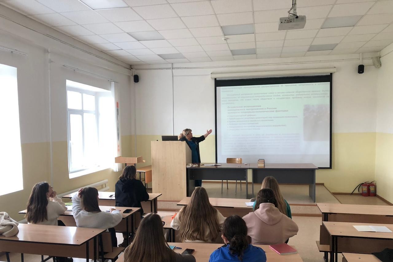 12 сентября 2023 куратор Нуриева Алеся провела кураторский час 'Экстремизму - Нет' 12 сентября 2023 куратор Нуриева Алеся провела кураторский час 'Экстремизму - Нет'