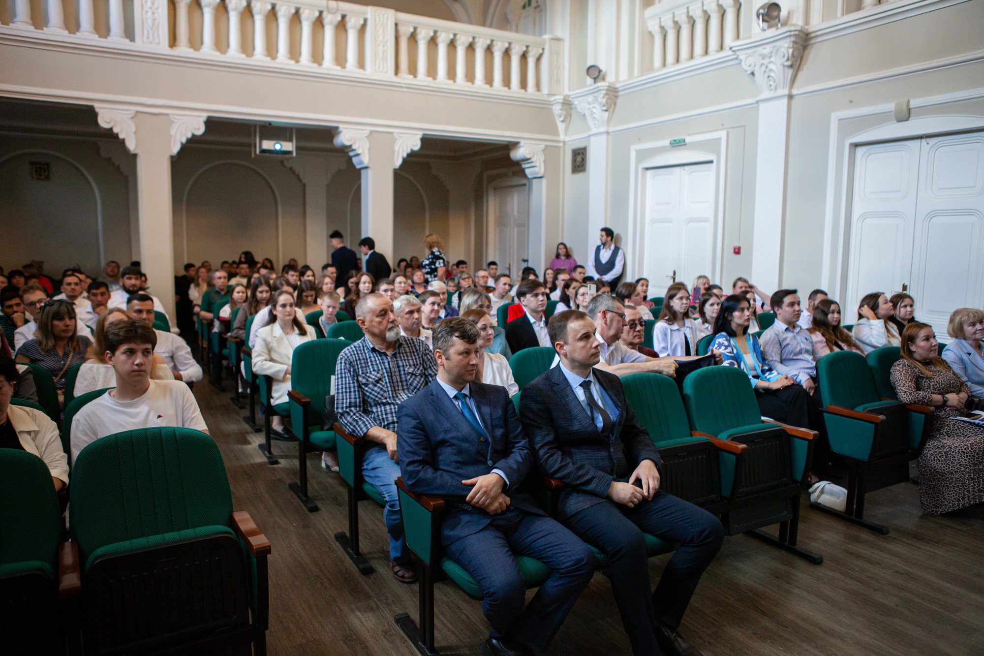 Состоялось вручение дипломов выпускникам Елабужского института КФУ Состоялось вручение дипломов выпускникам Елабужского института КФУ