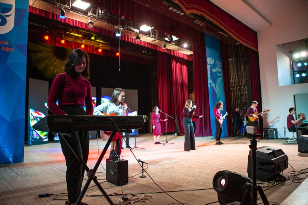 Как пронести дружбу через сотни световых лет? Как пронести дружбу через сотни световых лет?