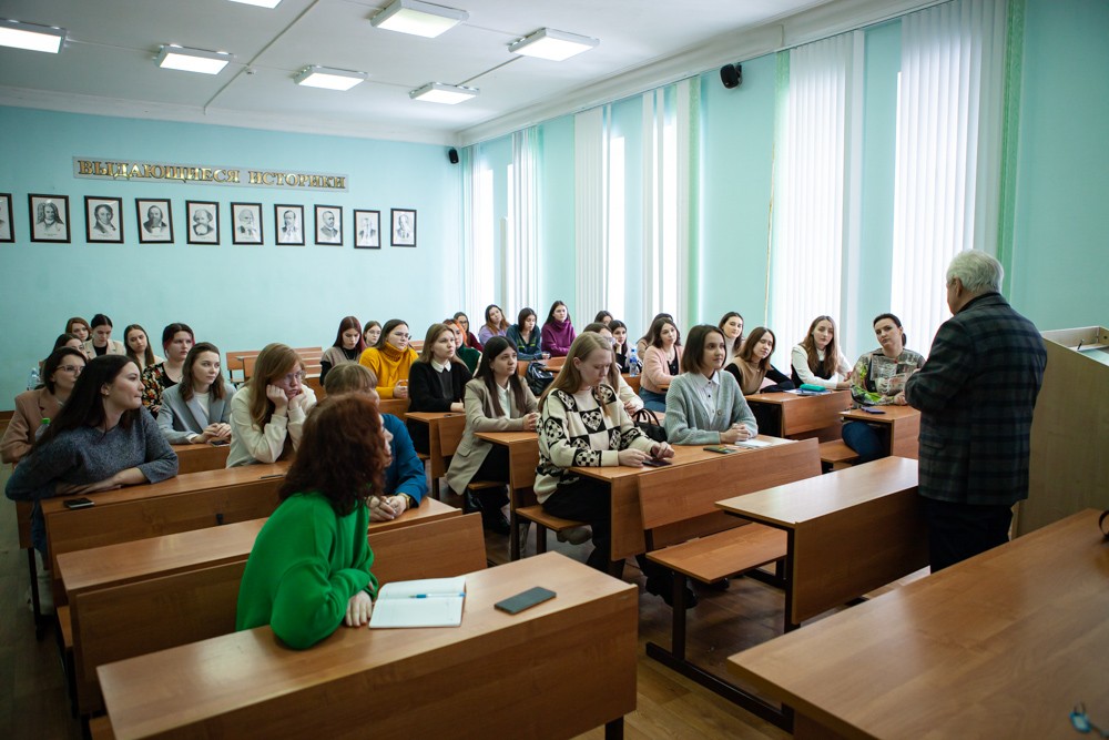 'Мы родились с тобой под одним созвездием' 'Мы родились с тобой под одним созвездием'