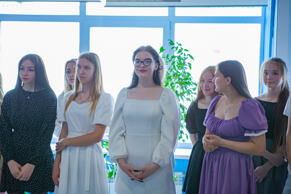 �  ,���������� �������� ���