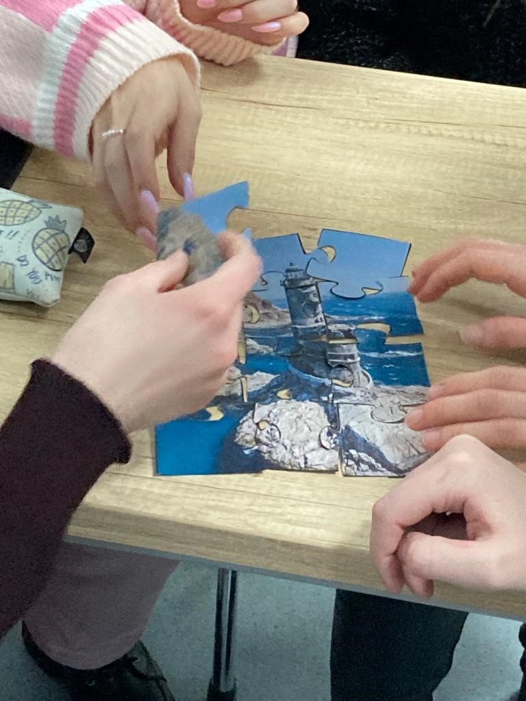 Студенты-регионоведы обсудили развитие Сахалина Студенты-регионоведы обсудили развитие Сахалина