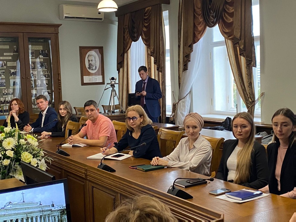 13 сентября 2022 года прошла ознакомительная встреча магистрантов 1 года обучения направления подготовки 40.04.01 Юриспруденция 'Антикоррупционная деятельность и комплаенс' с представителями Аппарата Президента Республики Татарстан и Ассоциации 'Cовет муниципальных образований Республики Татарстан' 13 сентября 2022 года прошла ознакомительная встреча магистрантов 1 года обучения направления подготовки 40.04.01 Юриспруденция 'Антикоррупционная деятельность и комплаенс' с представителями Аппарата Президента Республики Татарстан и Ассоциации 'Cовет муниципальных образований Республики Татарстан'