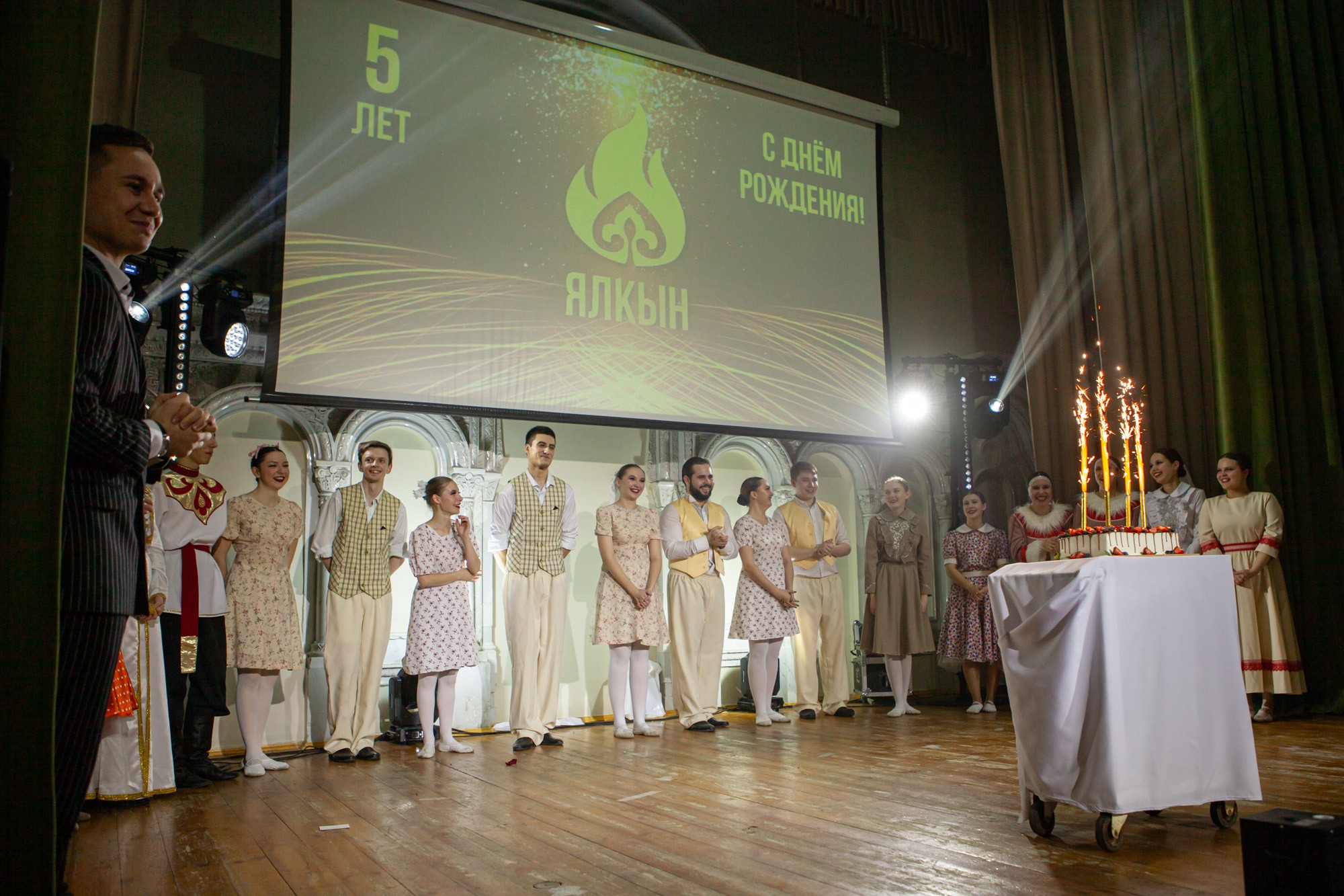 'Ялкын' ? это семья: итоговый концерт коллектива состоялся в Елабужском институте КФУ 'Ялкын' ? это семья: итоговый концерт коллектива состоялся в Елабужском институте КФУ