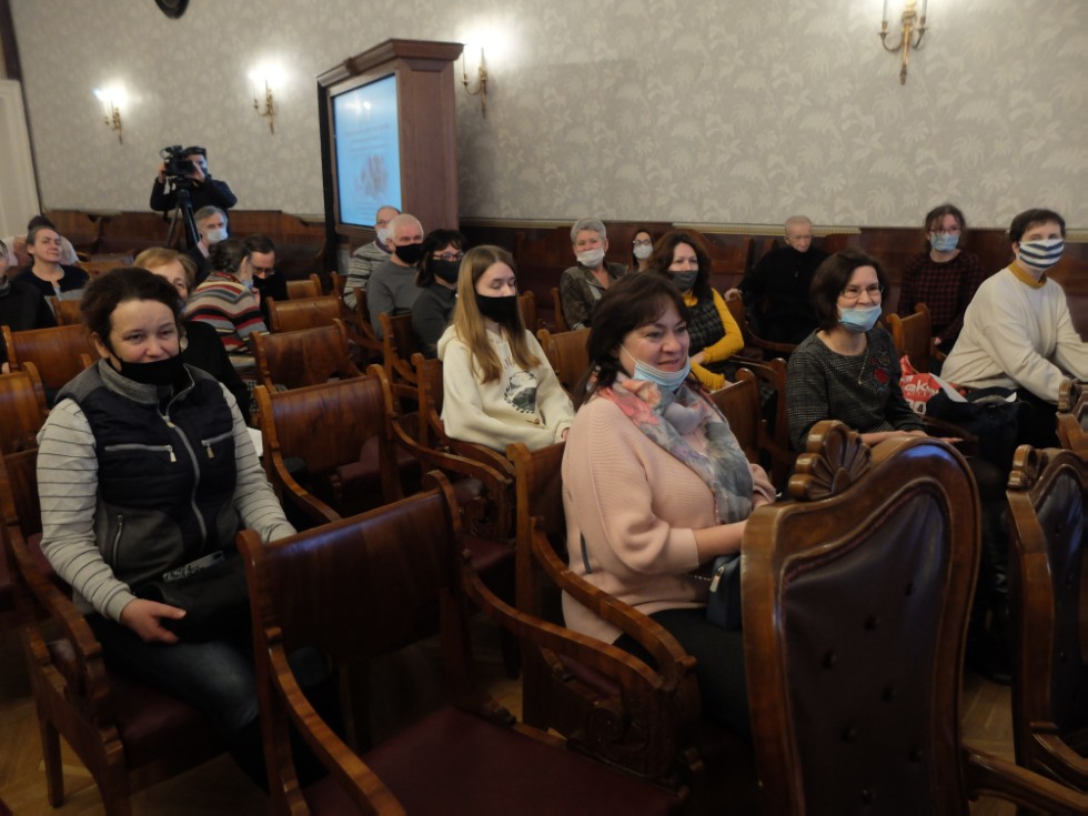 ���� 25 ���