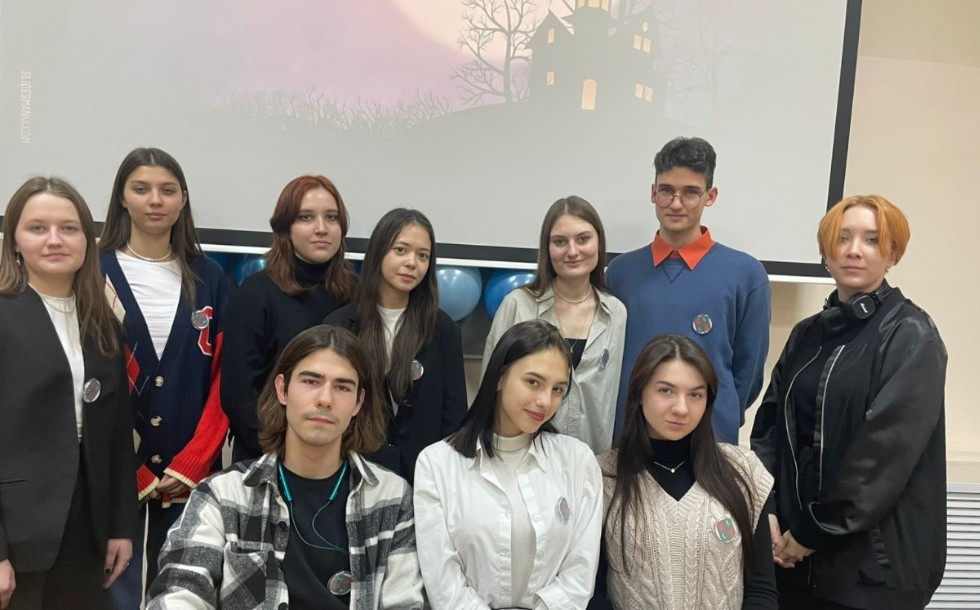 Праздник посвящения прошел для студентов-культурологов Праздник посвящения прошел для студентов-культурологов