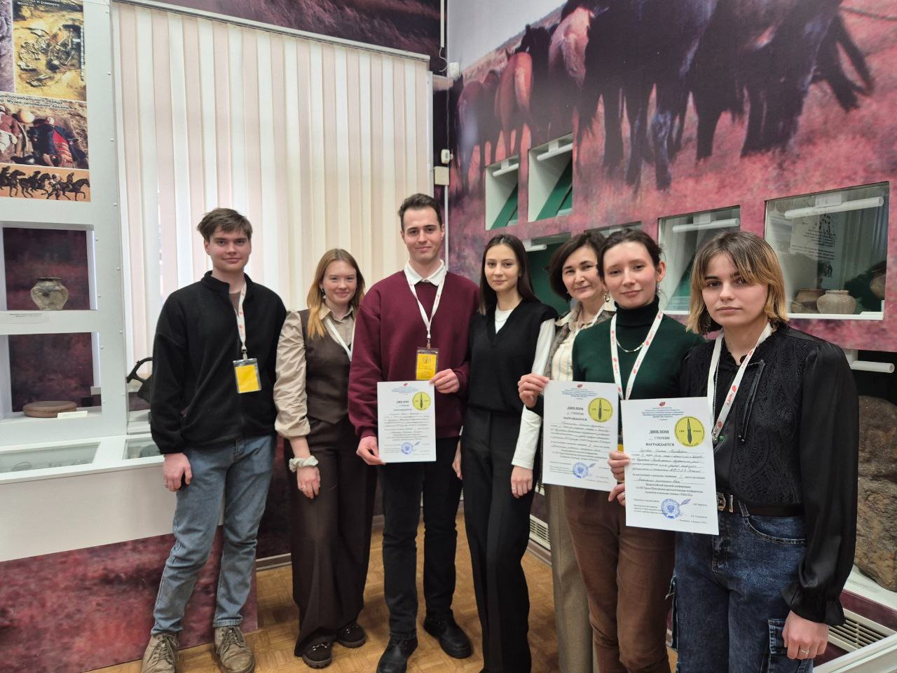 Студенты-археологи КФУ с успехом выступили на Урало-Поволжской конференции в Челябинске Студенты-археологи КФУ с успехом выступили на Урало-Поволжской конференции в Челябинске