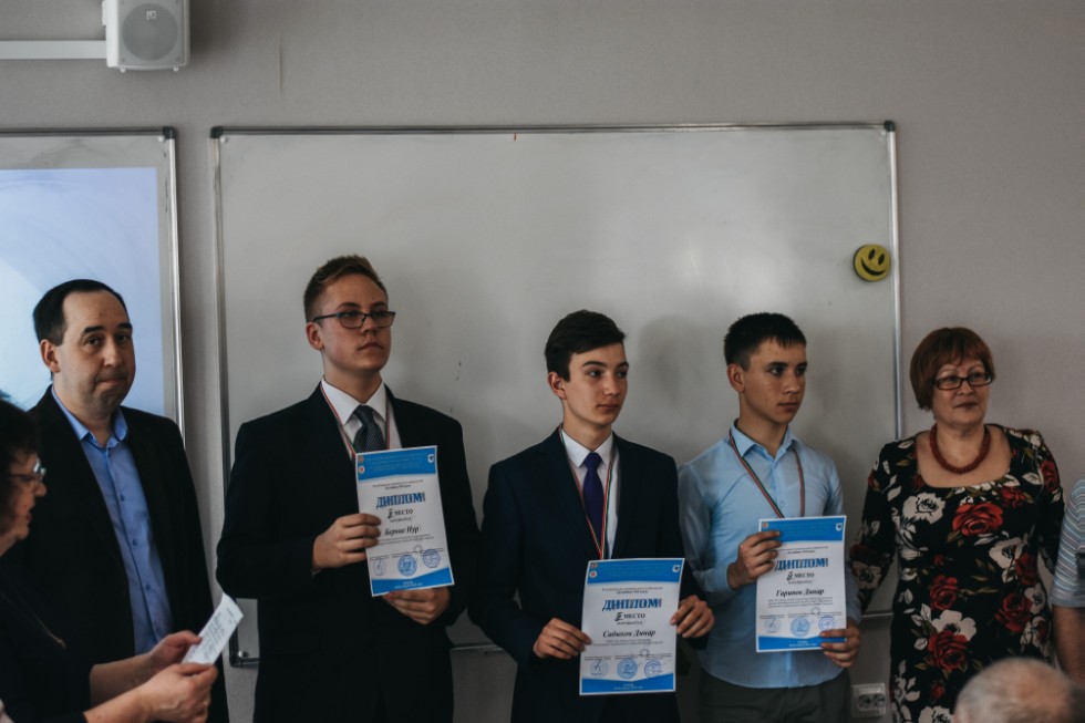 ����� ��������� ���� ������������� 