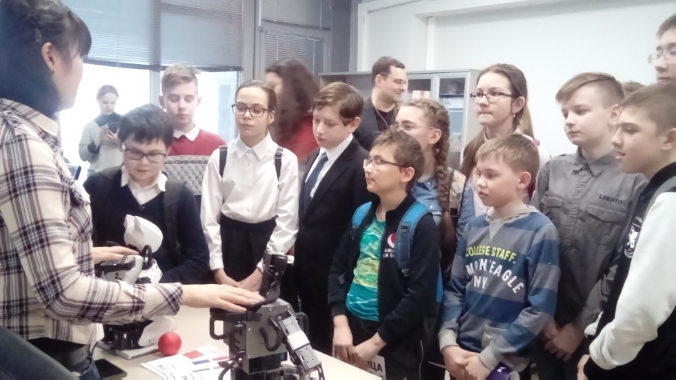 A laboratories tour was held at ITIS for everyone A laboratories tour was held at ITIS for everyone