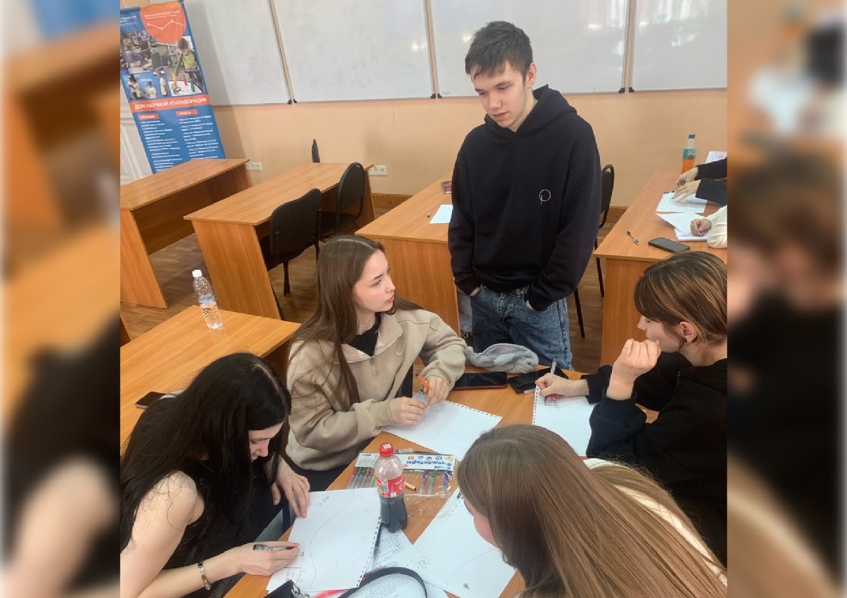 Студенты встретились с обучающимися психолого-педагогических классов Студенты встретились с обучающимися психолого-педагогических классов