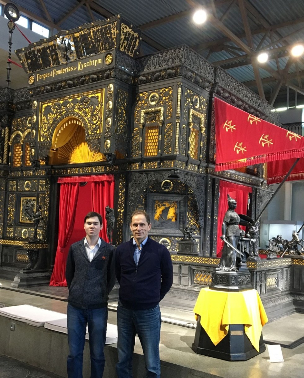 Всероссийская школа-семинар по современным проблемам физики конденсированного состояния. Глазами студента. Всероссийская школа-семинар по современным проблемам физики конденсированного состояния. Глазами студента.