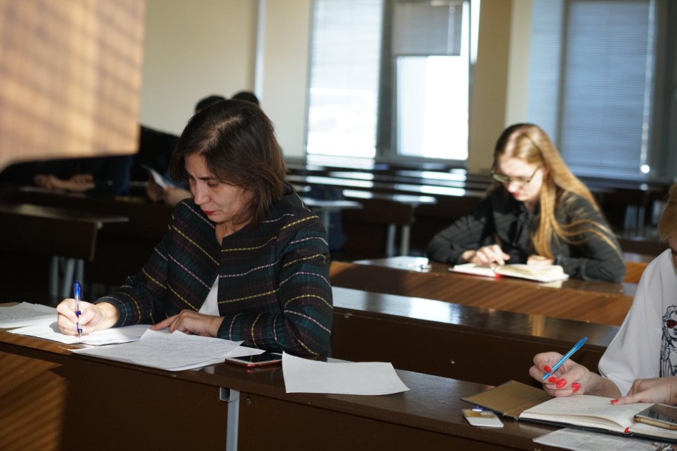 ���������� ��������� ������� ������ ��������� ���������-����������� ���� � �������� ������������