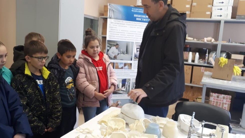 � ������� �������� ���� -�������� ������������������ ������ � ���������� ���������