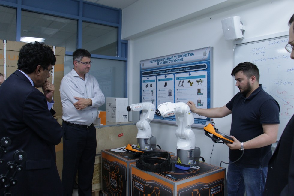 ������ ����� ���� �������� ������������� YTCA America Inc.