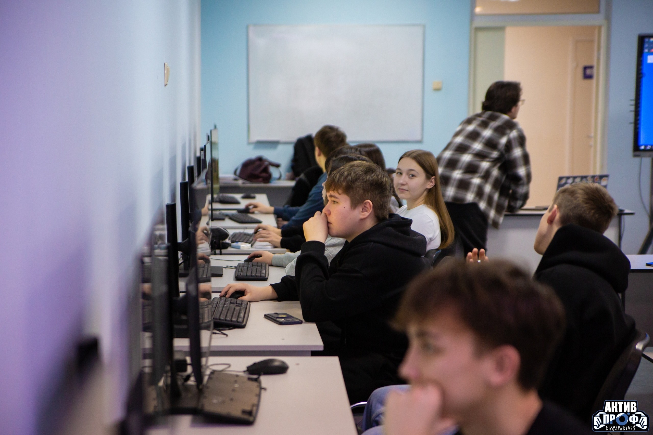 'Школа будущего автомобильного инженера FUTURAUTO' 'Школа будущего автомобильного инженера FUTURAUTO'