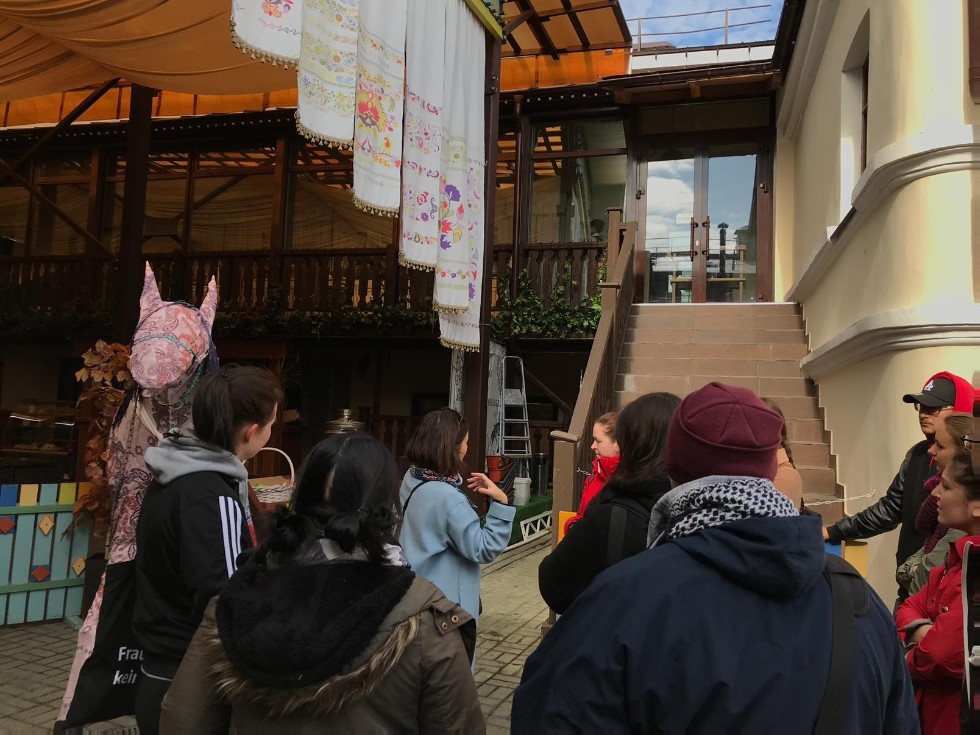 С другой стороны? С другой стороны?