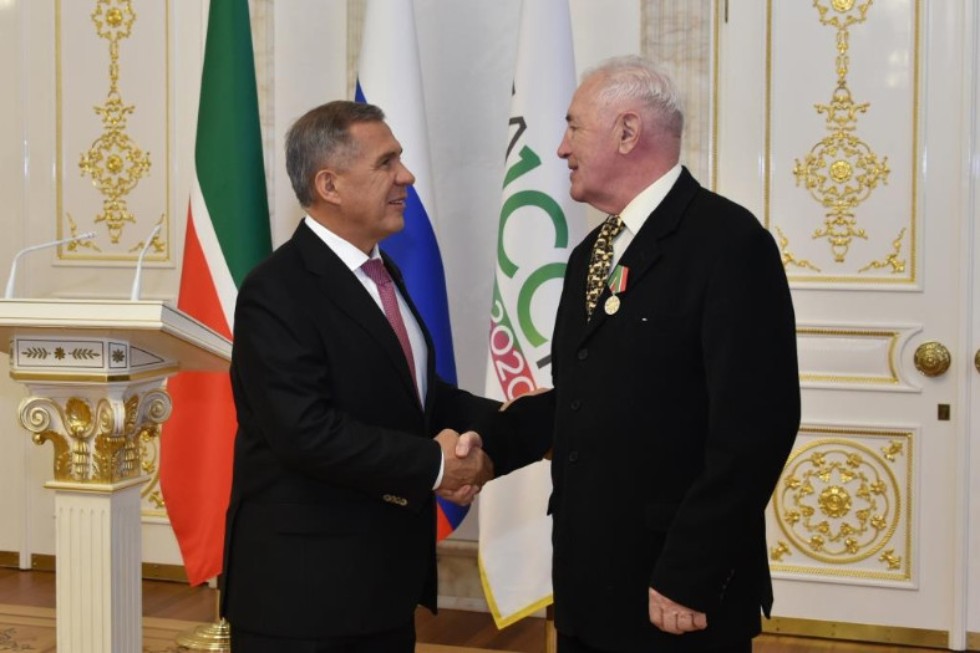 Former Rector of Kazan University Yury Konoplyov receives the Medal of the Order 'For the Merit to the Republic of Tatarstan' Former Rector of Kazan University Yury Konoplyov receives the Medal of the Order 'For the Merit to the Republic of Tatarstan'