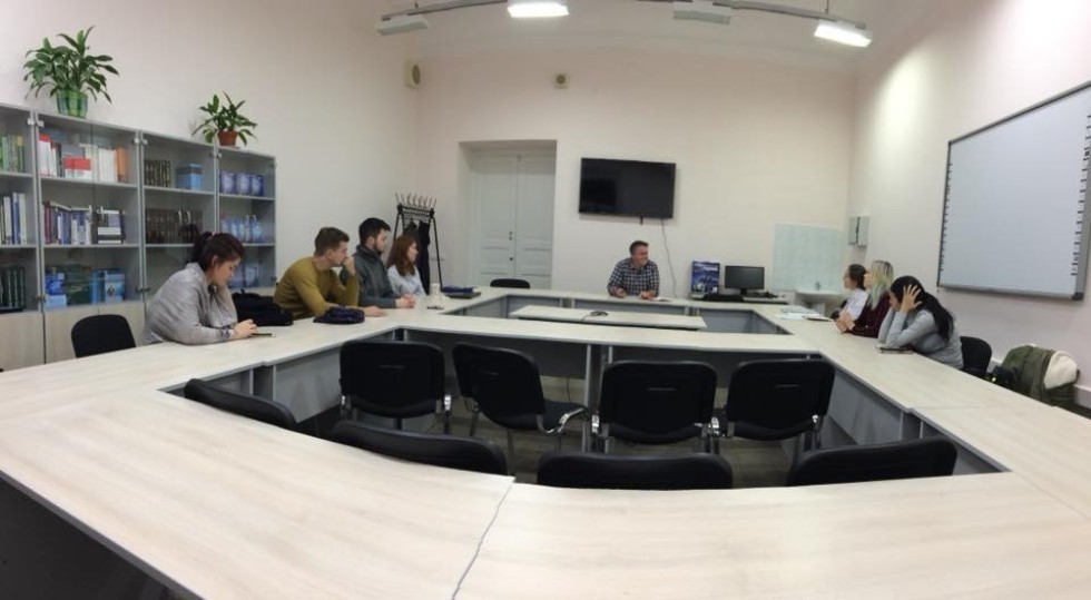 ��������� ��������� � �������� ���������� ������������ ��������� ��������� ���� �������