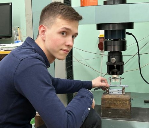 ������ ������� ��������� ���������� � �������� ��. �.�. ������������ ��������� ������� �������� ���� ��