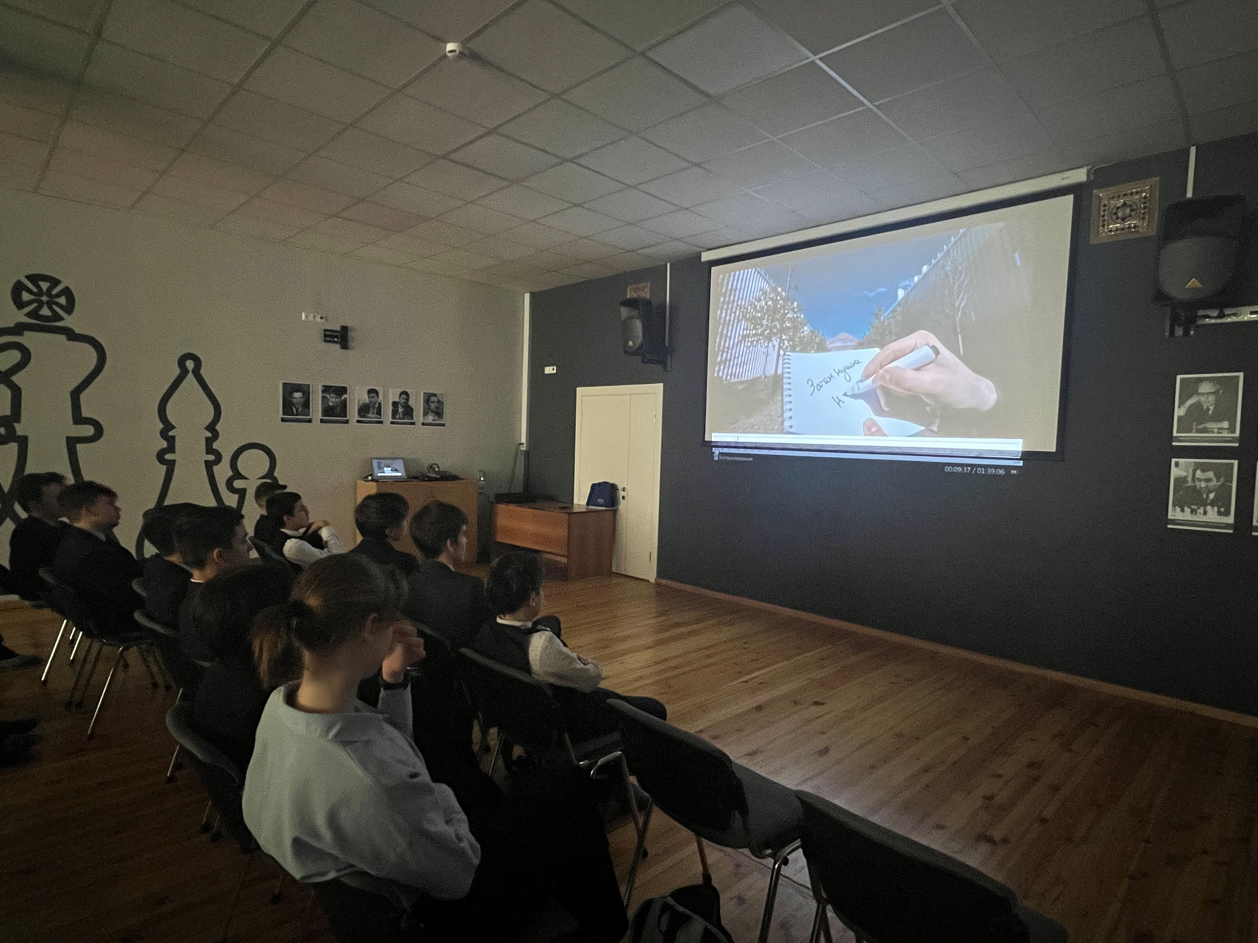 День российской науки под эгидой Фестиваля актуального научного кино 'ФАНК' День российской науки под эгидой Фестиваля актуального научного кино 'ФАНК'