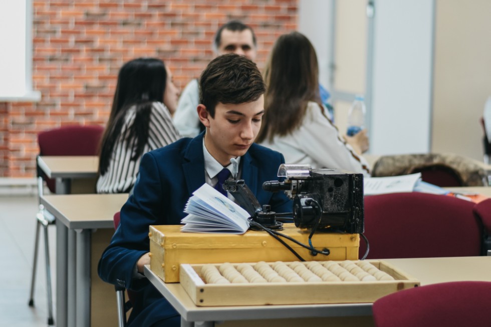 ����� ��������� ���� ������������� 