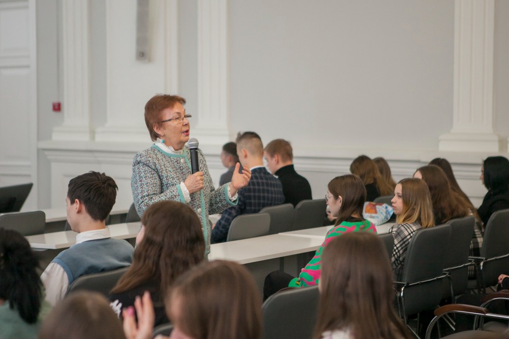 '������� � ��������������� �������� � ������: ��������� ������ � ����� ����������'