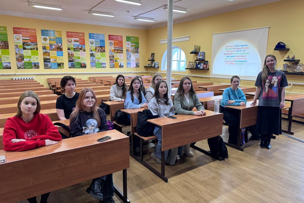 Безопасность в цифровом мире: кураторские часы о борьбе с интернет-мошенничеством Безопасность в цифровом мире: кураторские часы о борьбе с интернет-мошенничеством